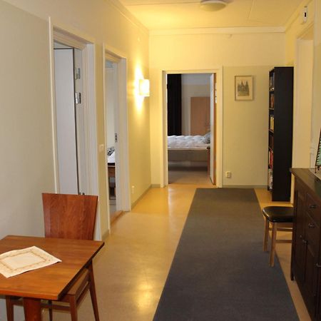 Stationshusets Hotell Och Cafe Köping Екстериор снимка