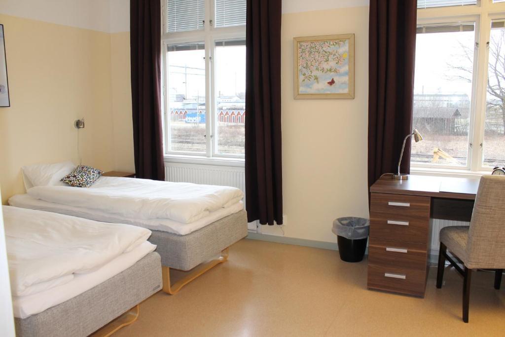 Stationshusets Hotell Och Cafe Köping Стая снимка