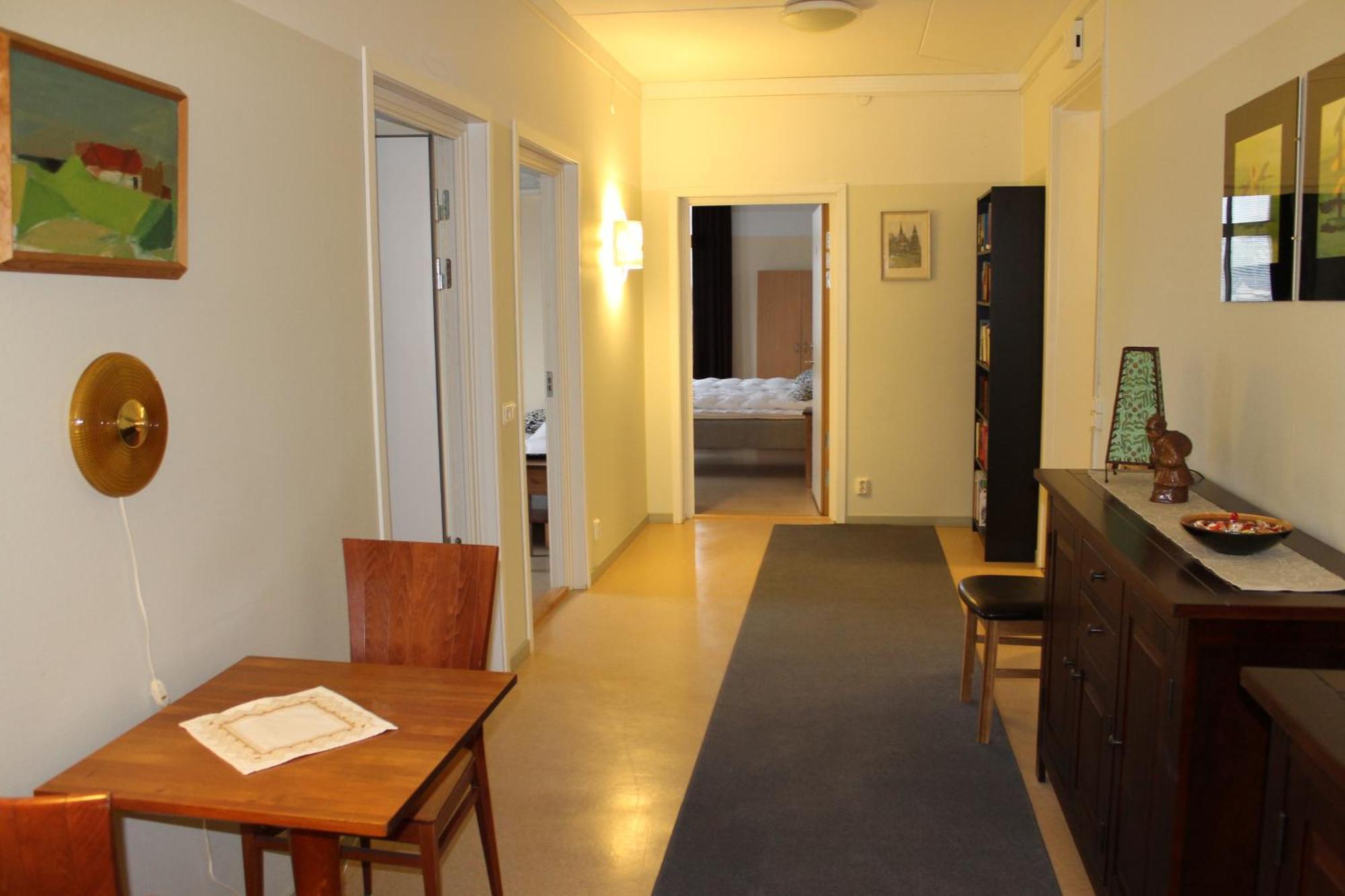 Stationshusets Hotell Och Cafe Köping Екстериор снимка