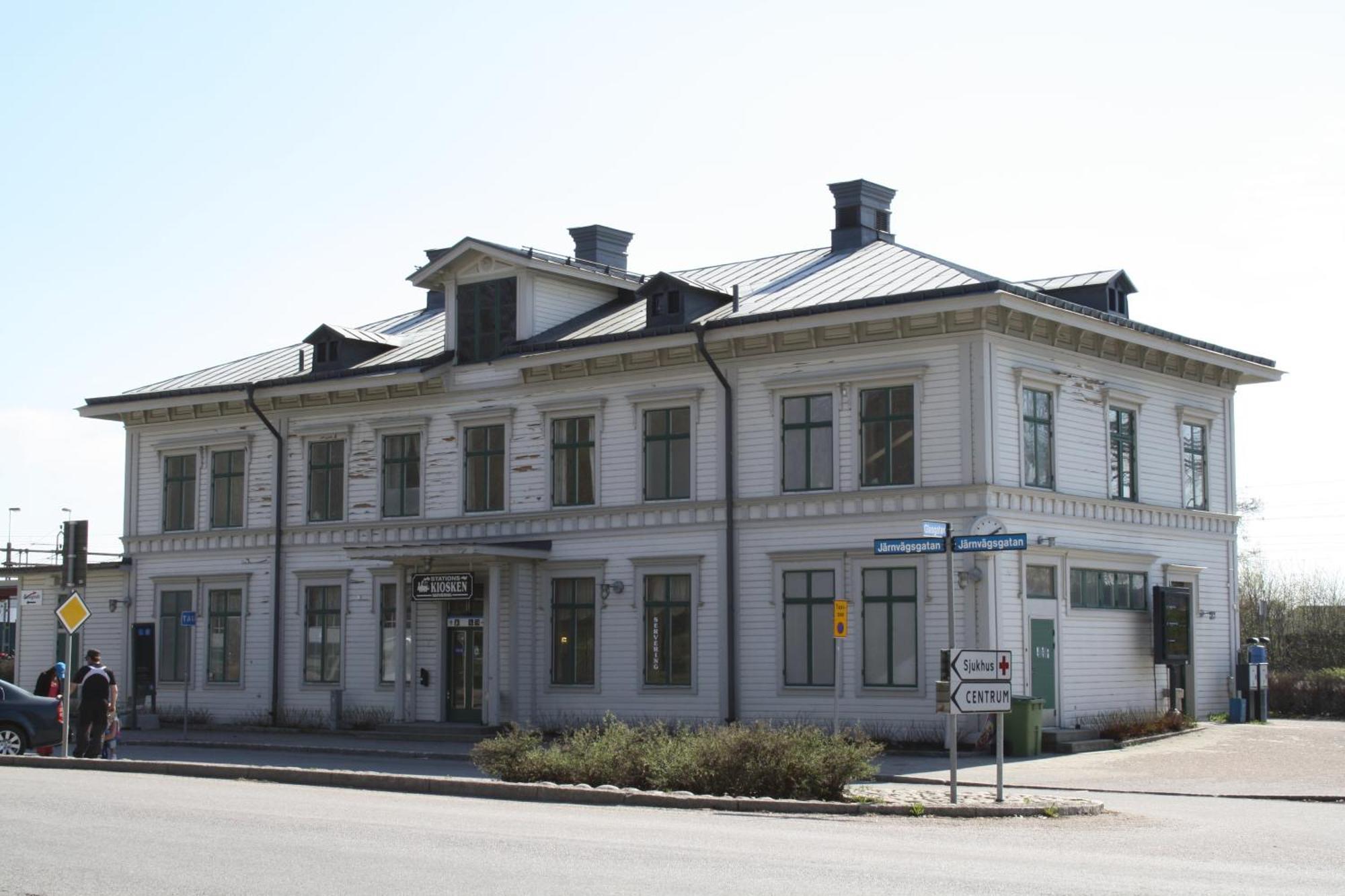 Stationshusets Hotell Och Cafe Köping Екстериор снимка