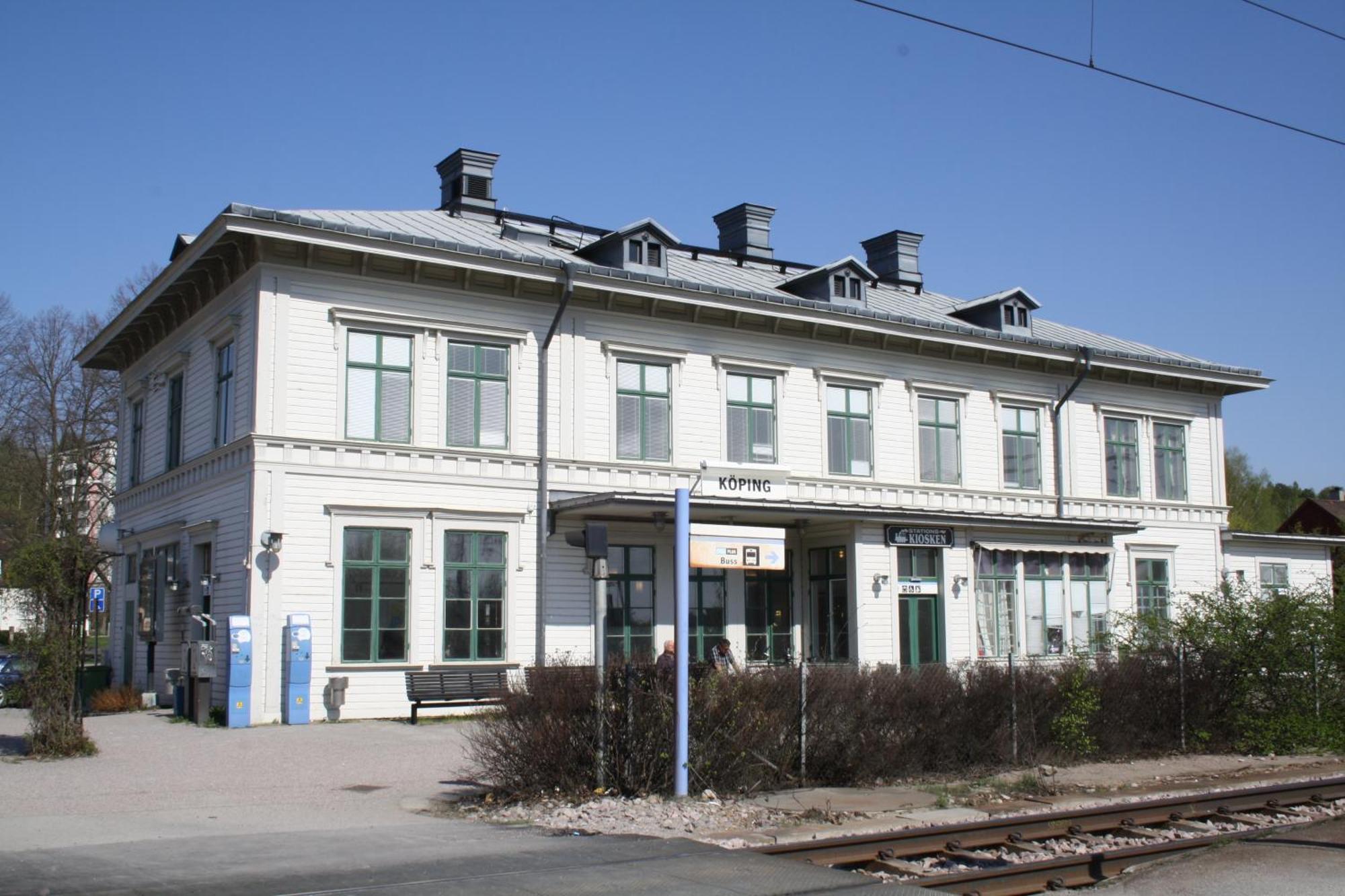 Stationshusets Hotell Och Cafe Köping Екстериор снимка