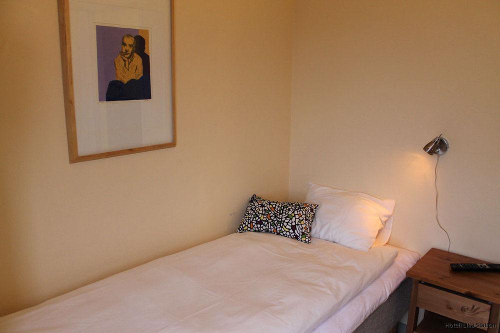 Stationshusets Hotell Och Cafe Köping Екстериор снимка